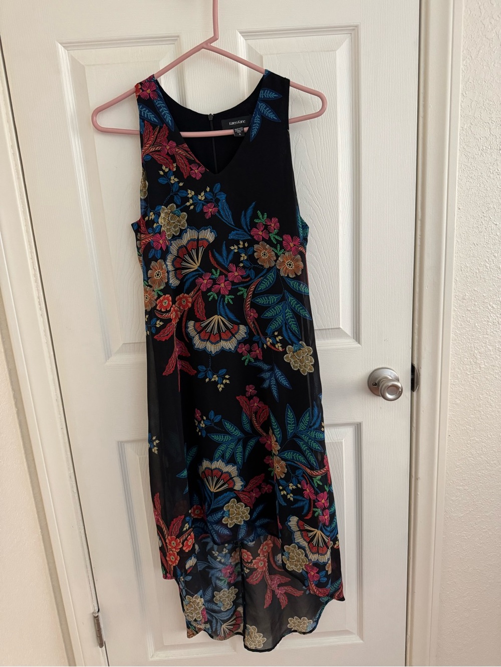 Karen Kane Multi Color Floral On Black Sleeveless Dress - Picture 9 of 11